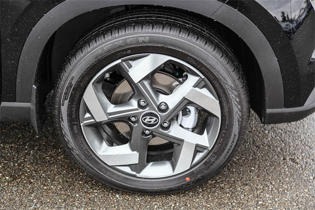 2025 Hyundai Venue SEL Image 11 of 27