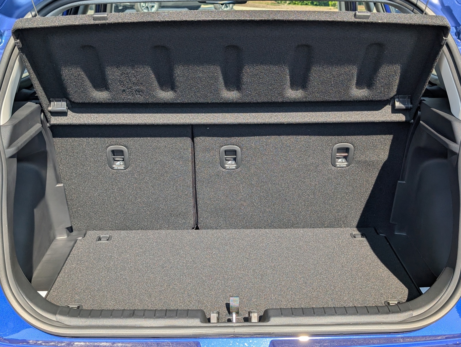 2025 Hyundai Venue SEL Image 8 of 22