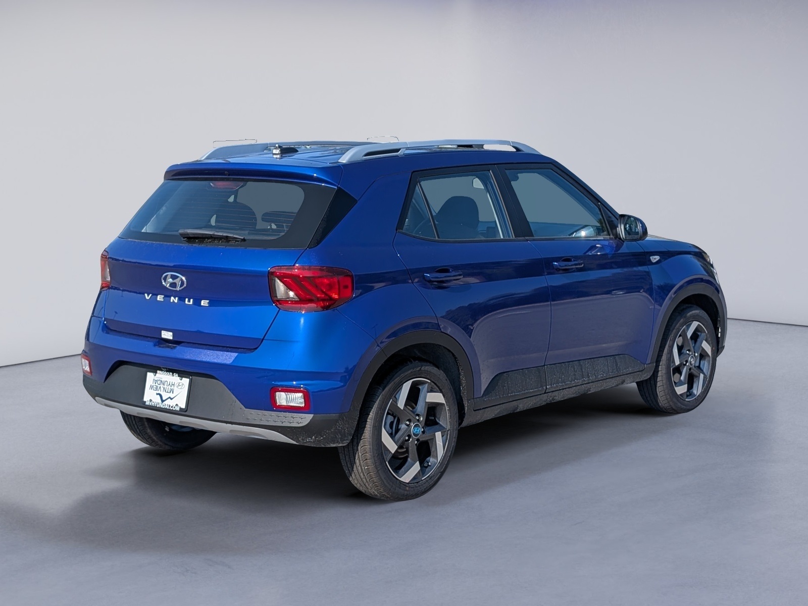 2025 Hyundai Venue SEL Image 5 of 22