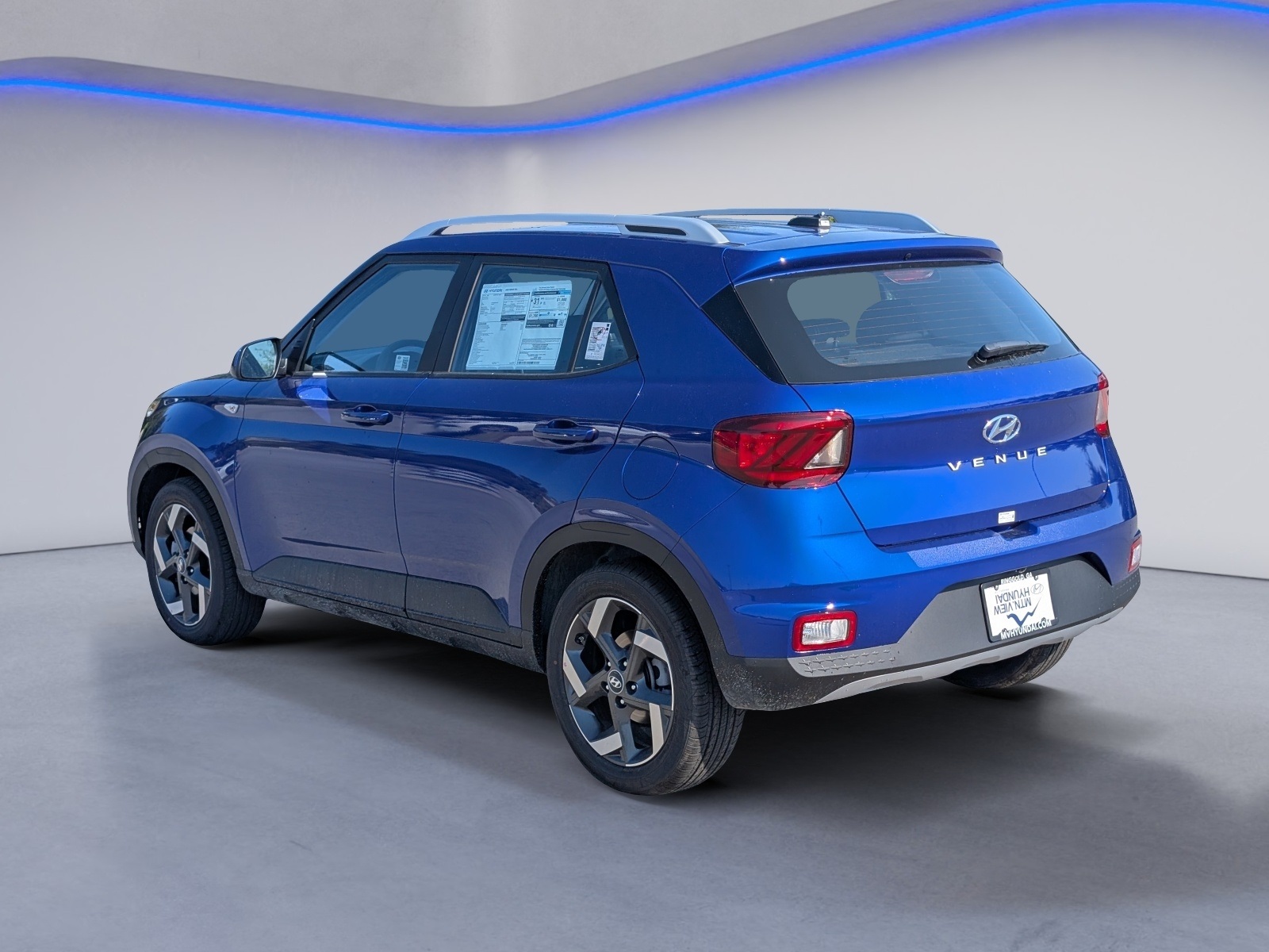 2025 Hyundai Venue SEL Image 6 of 22