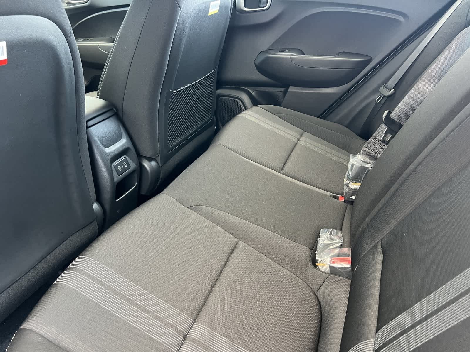 2025 Hyundai Venue SEL Image 12 of 31