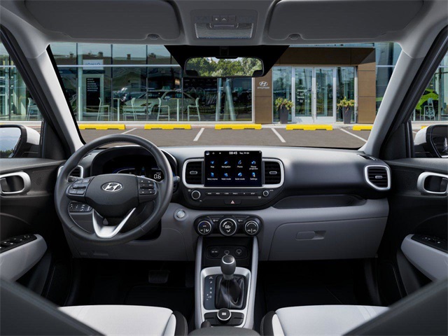 Vehicle image 10 of 17