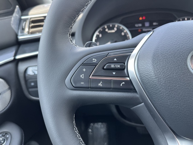 2025 INFINITI QX50 SPORT Image 13 of 24