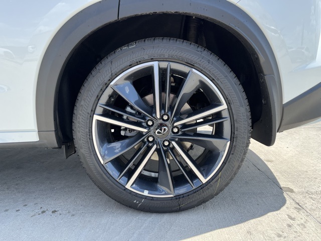 2025 INFINITI QX50 SPORT Image 6 of 24