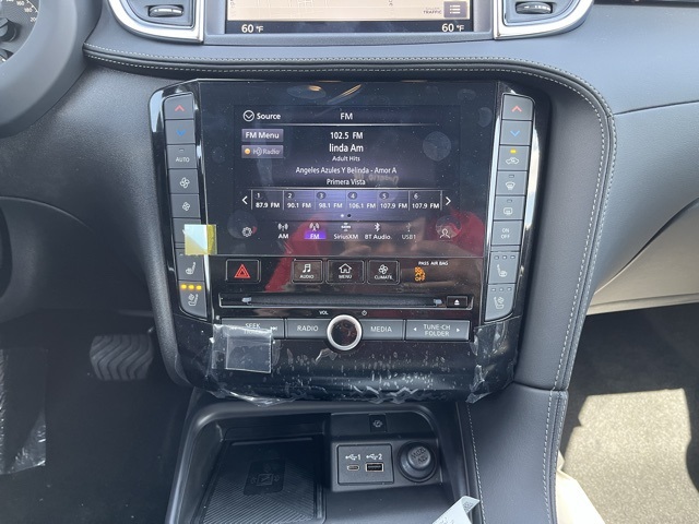 2025 INFINITI QX50 SPORT Image 18 of 24