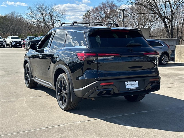 Vehicle image 6 of 18