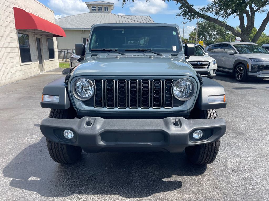 2025 Jeep Wrangler Sport Image 3 of 23