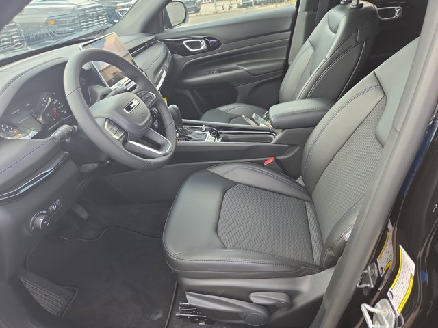 Vehicle image 6 of 12