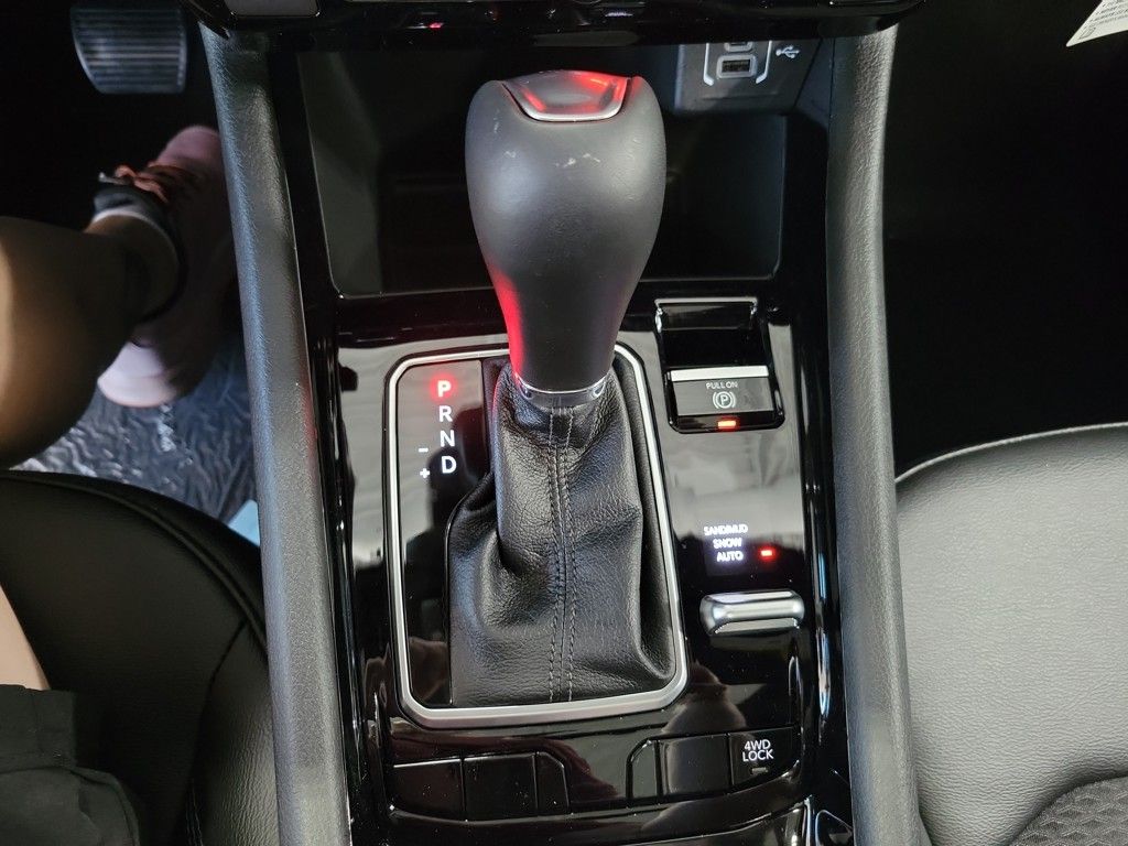 2025 Jeep Compass Latitude Image 24 of 32