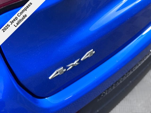 Vehicle image 28 of 40