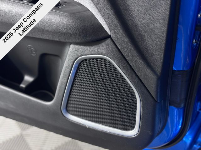 Vehicle image 24 of 40
