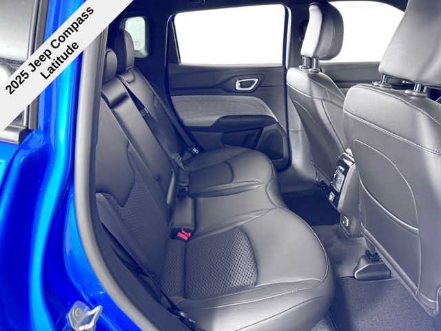 Vehicle image 11 of 40