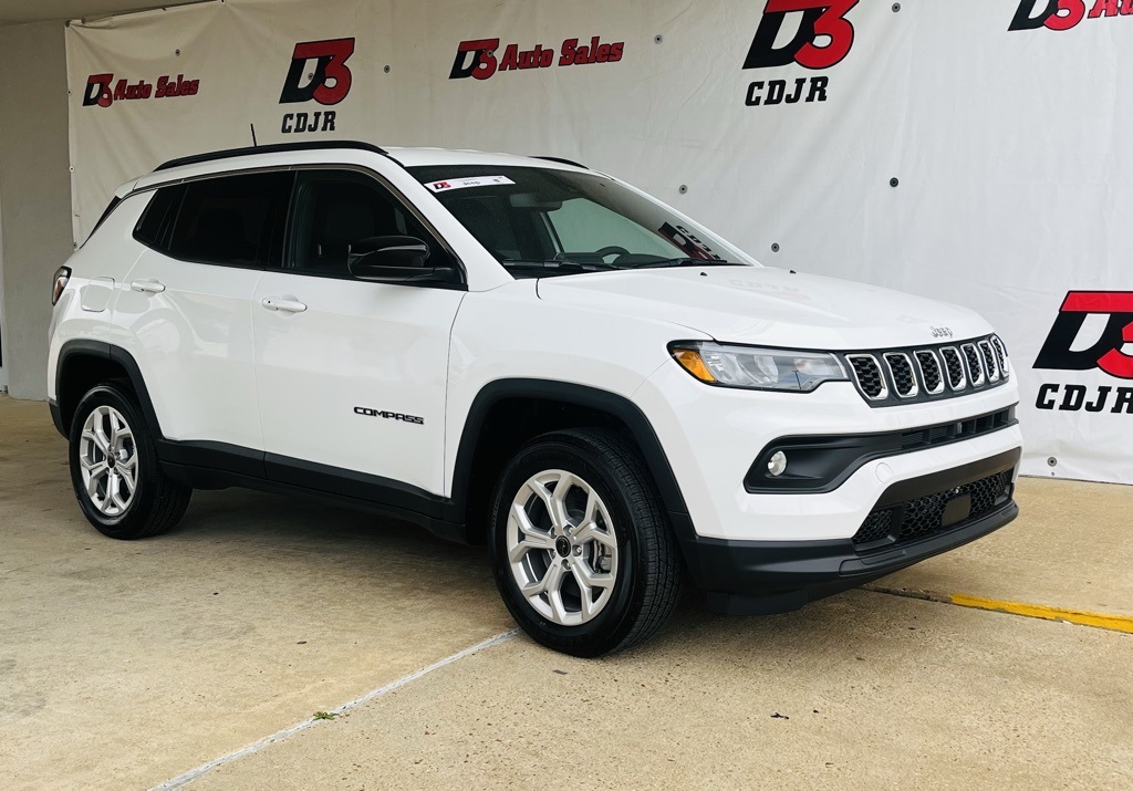 Vehicle image 5 of 44