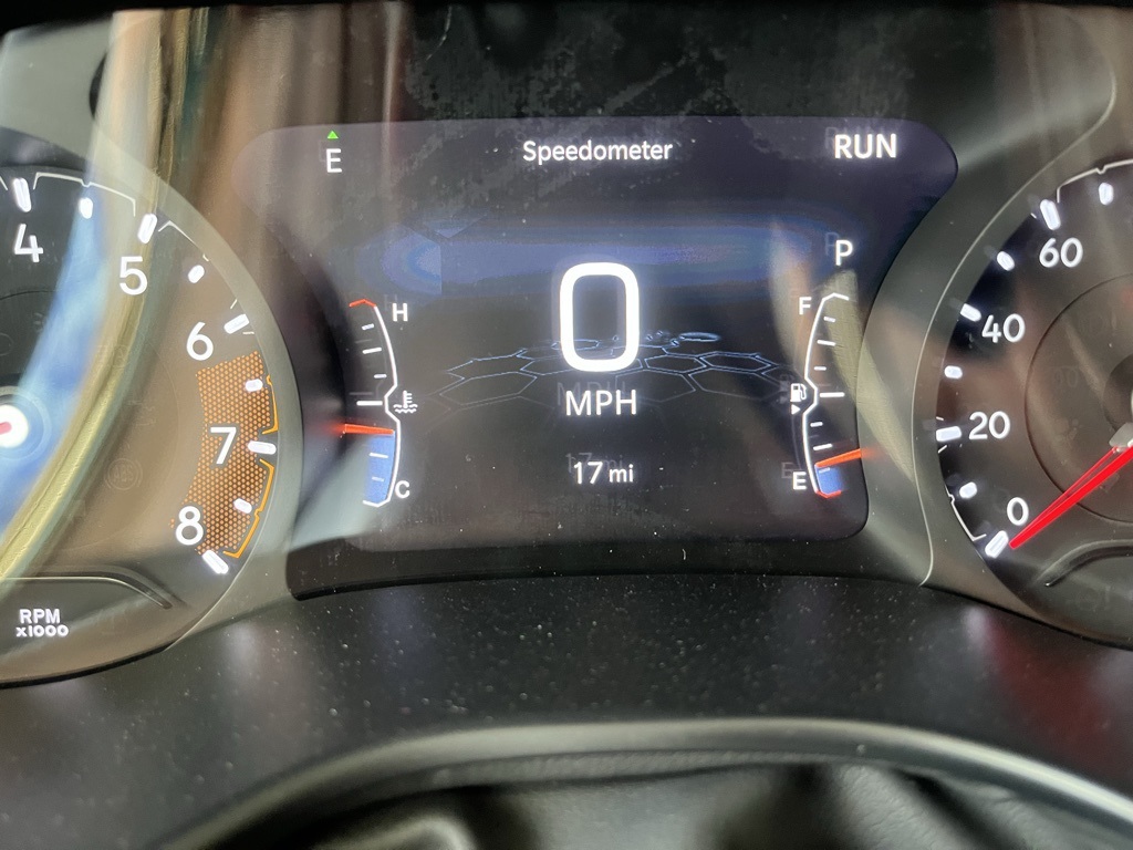 Vehicle image 13 of 40