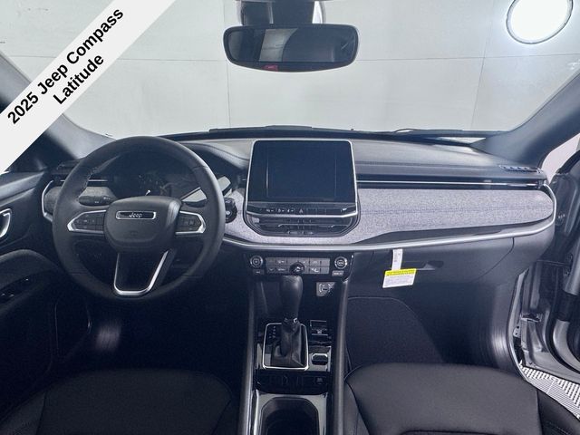 Vehicle image 21 of 42