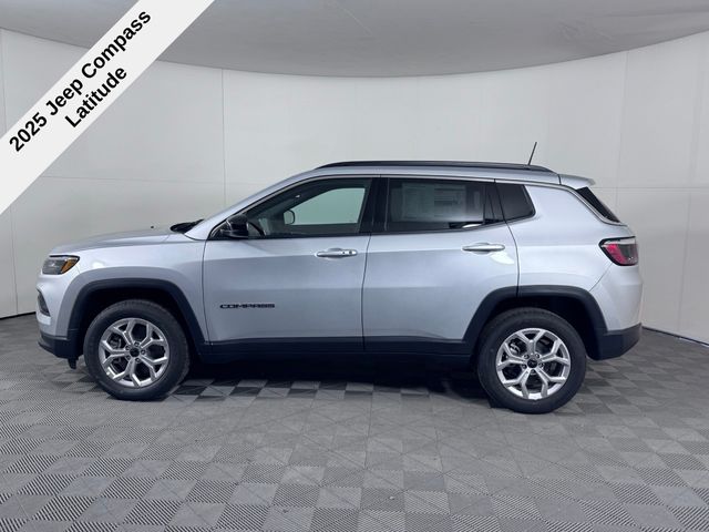 Vehicle image 11 of 42