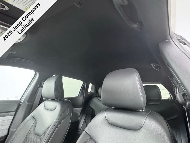 Vehicle image 20 of 42