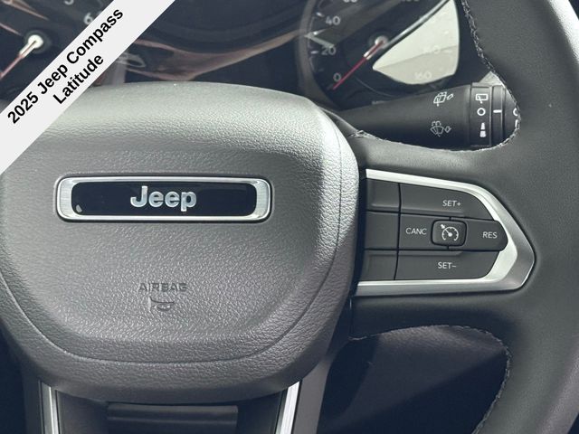 Vehicle image 36 of 42