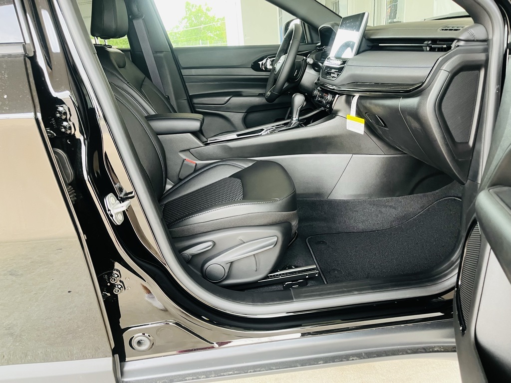 Vehicle image 31 of 40