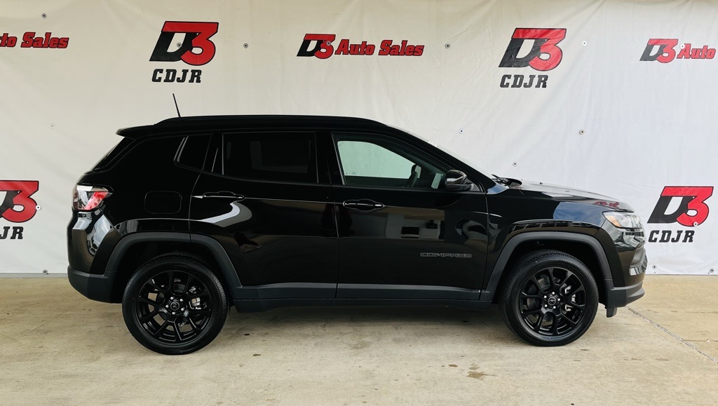 Vehicle image 5 of 40