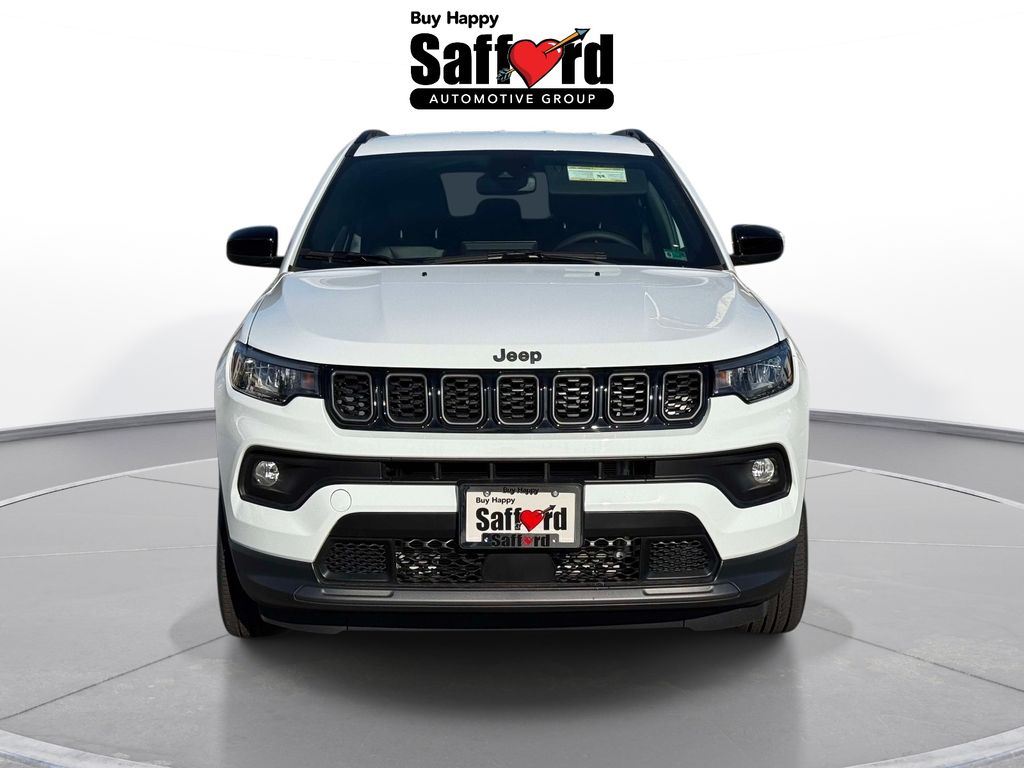 2025 Jeep Compass Latitude Image 2 of 35