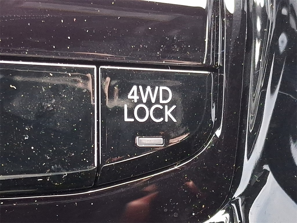 Vehicle image 20 of 21