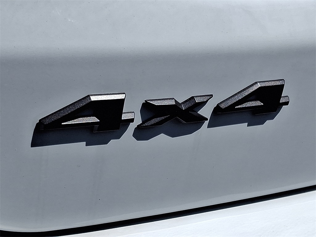 Vehicle image 21 of 21
