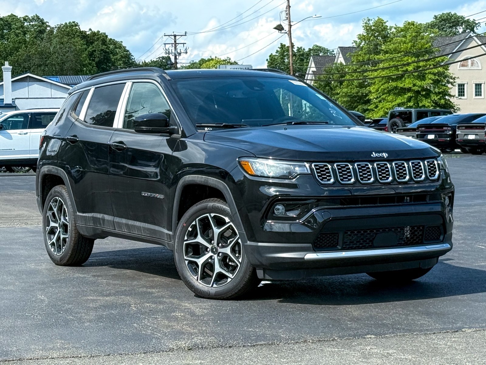Vehicle image 3 of 39