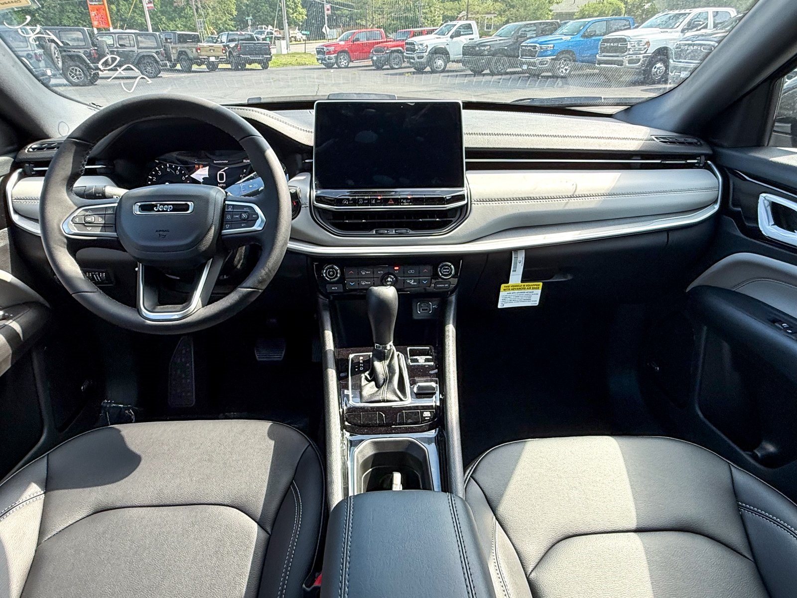 Vehicle image 15 of 39