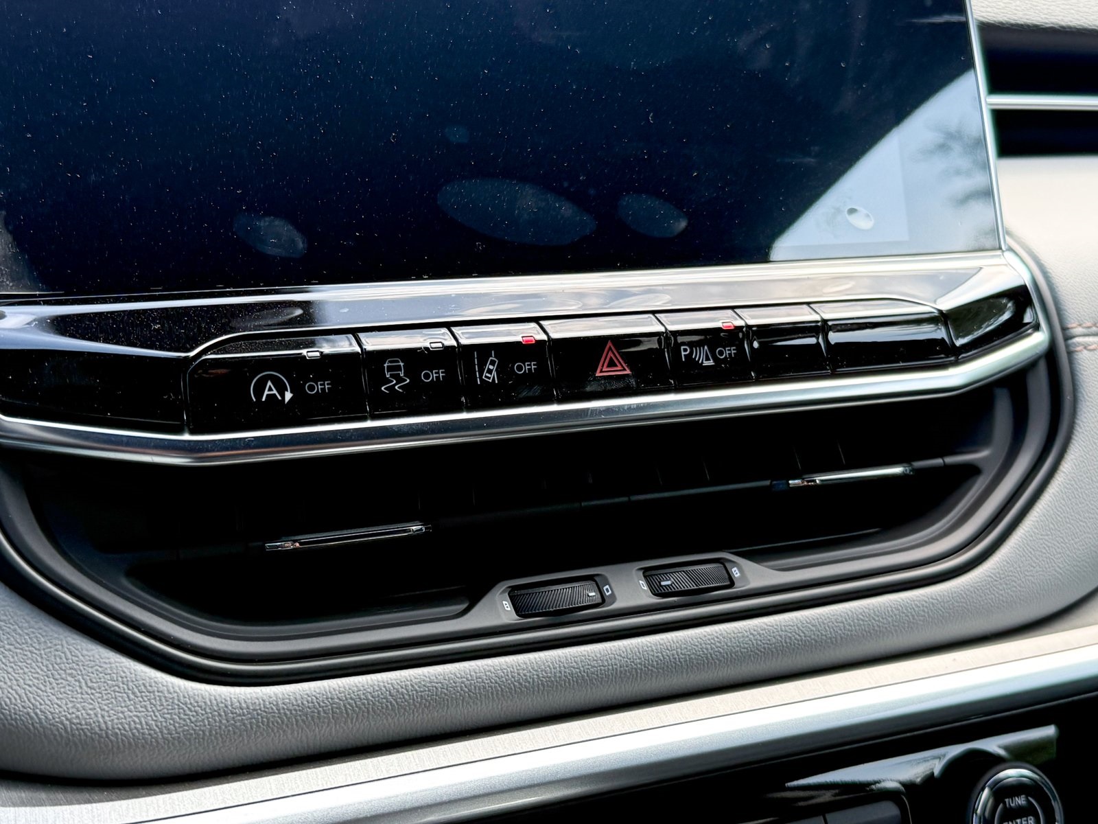 Vehicle image 20 of 39