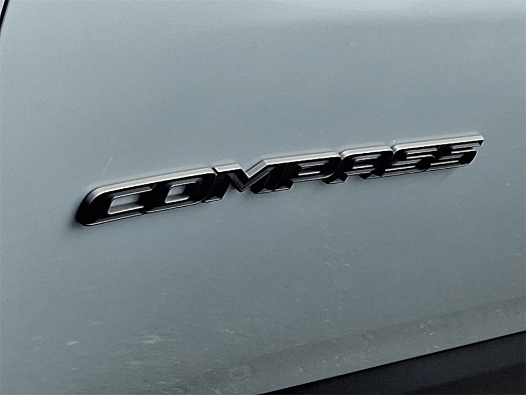 Vehicle image 21 of 21
