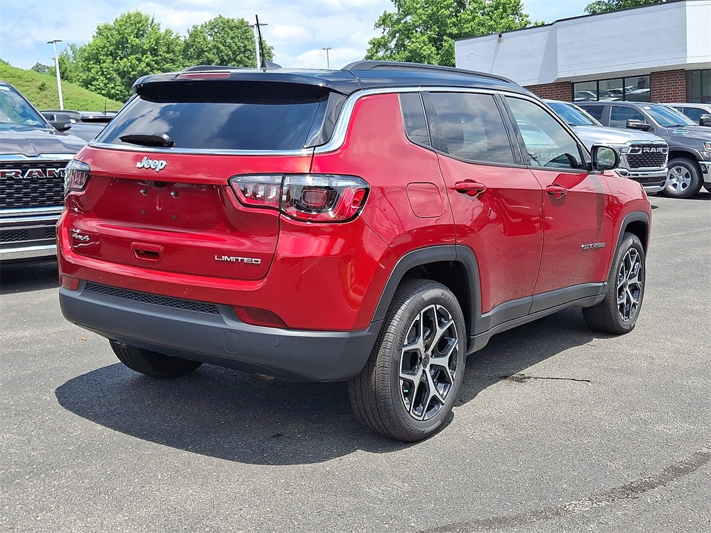 Vehicle image 5 of 21