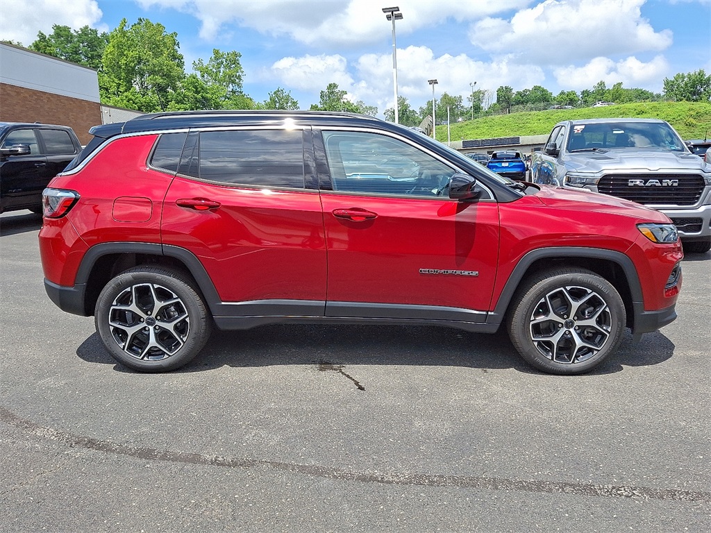 Vehicle image 4 of 21