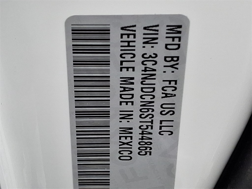 Vehicle image 13 of 15