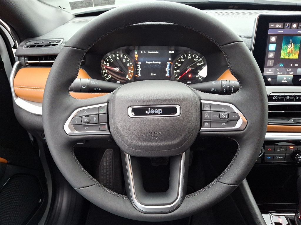Vehicle image 12 of 15