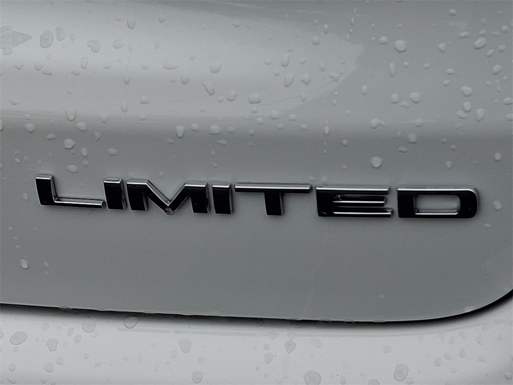Vehicle image 15 of 15
