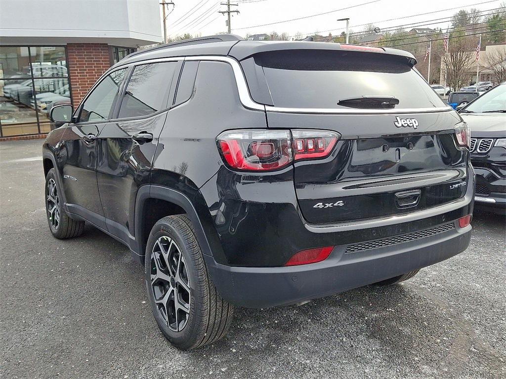 Vehicle image 5 of 22