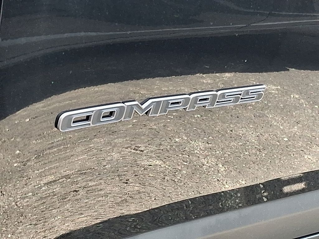 Vehicle image 21 of 21