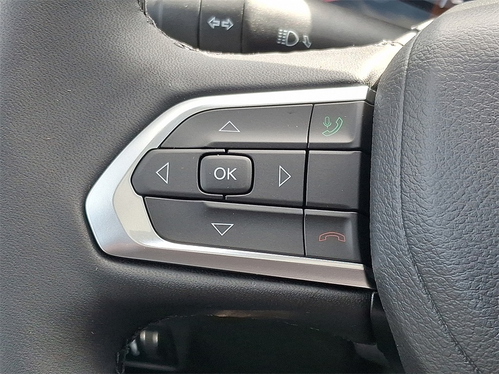Vehicle image 19 of 22
