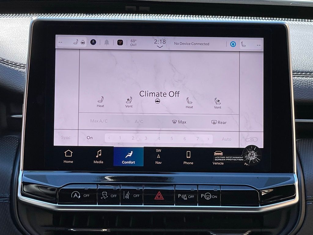Vehicle image 15 of 18