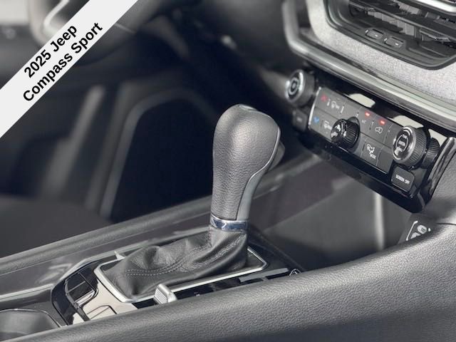 Vehicle image 29 of 35