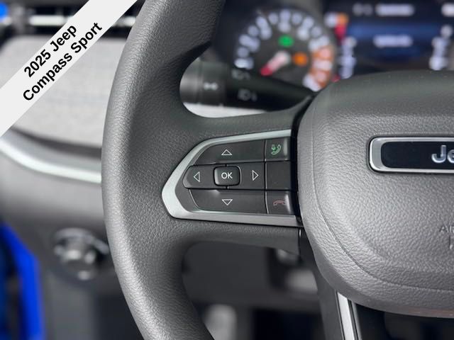 Vehicle image 28 of 35