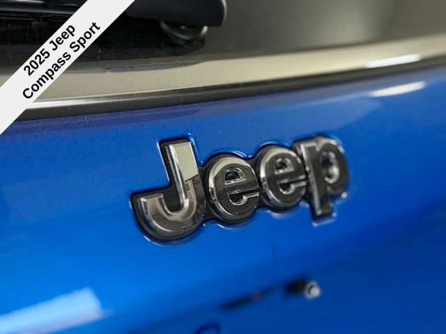 Vehicle image 23 of 35