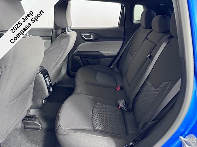 Vehicle image 13 of 35