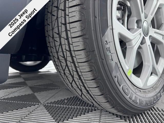 Vehicle image 12 of 35