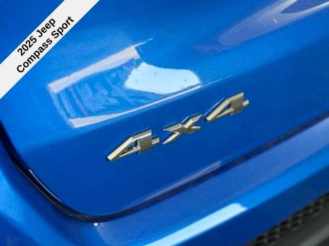 Vehicle image 21 of 35