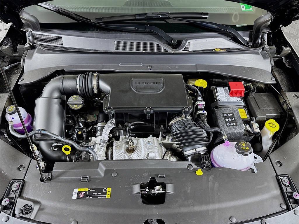 Vehicle image 27 of 29