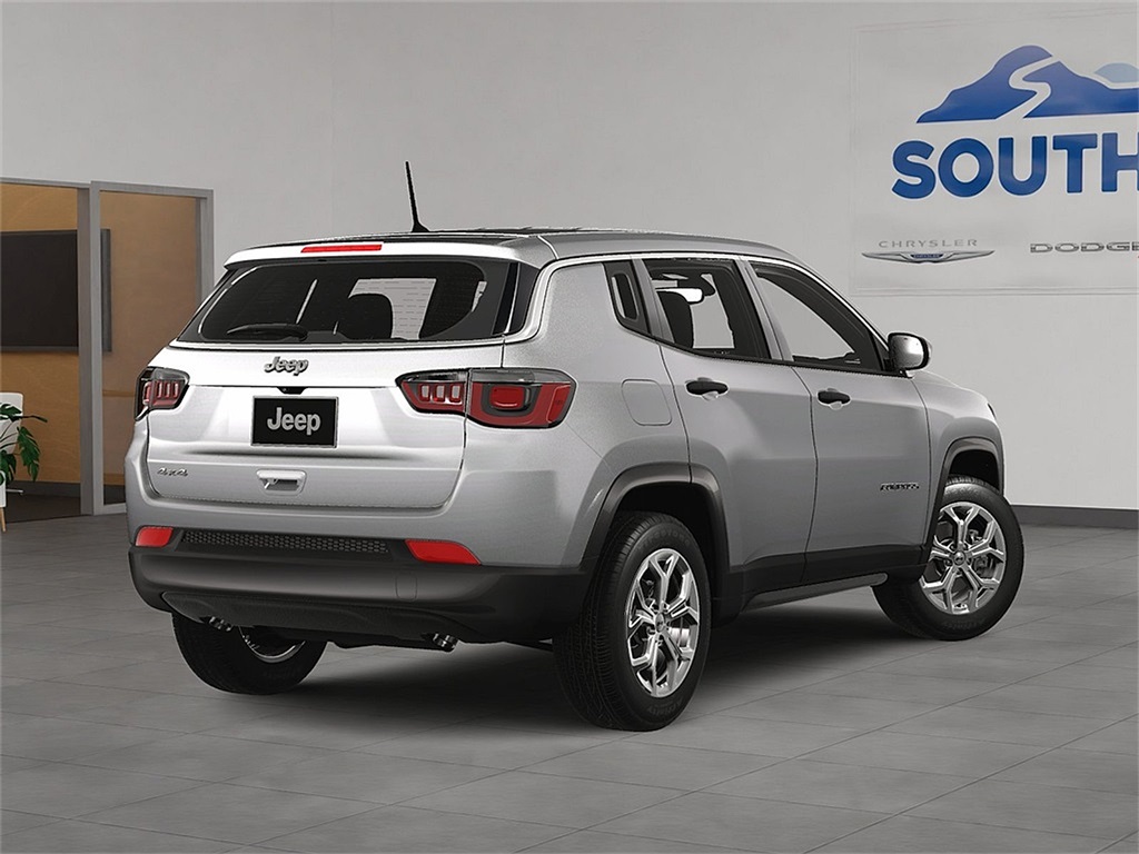 Vehicle image 3 of 28