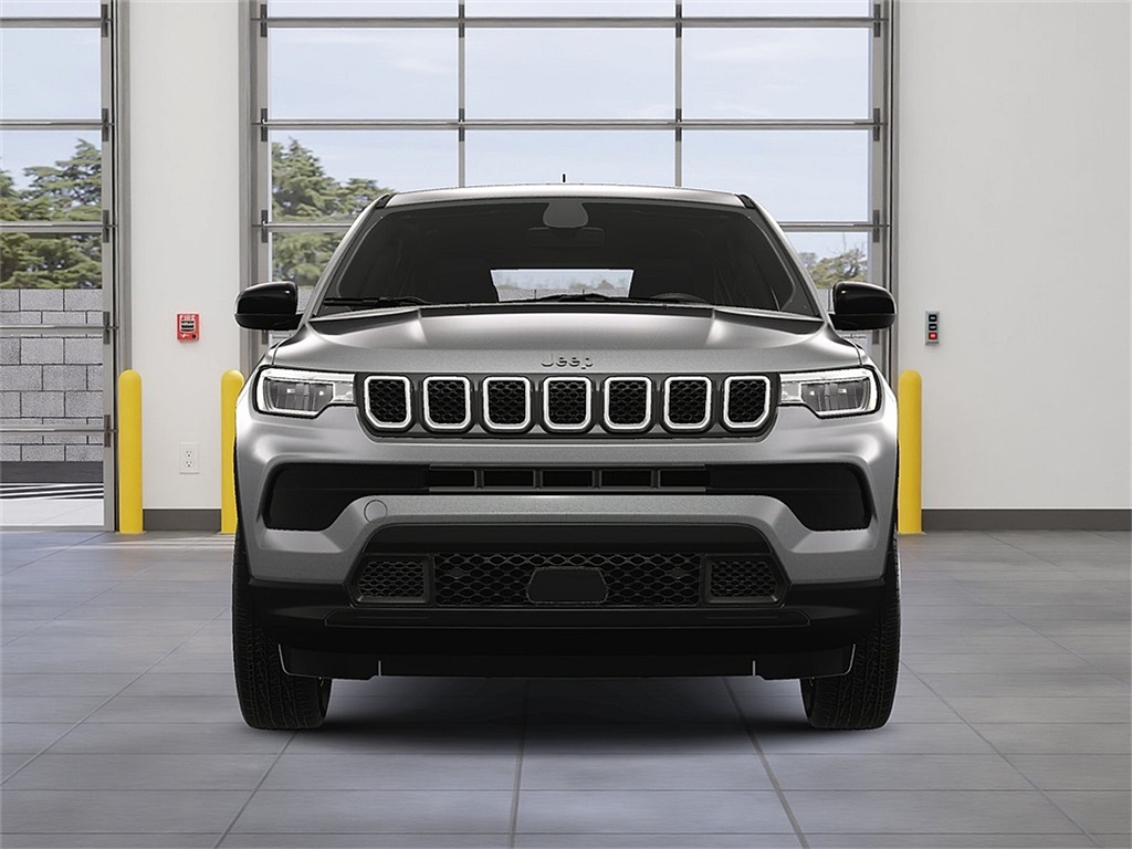 Vehicle image 4 of 28