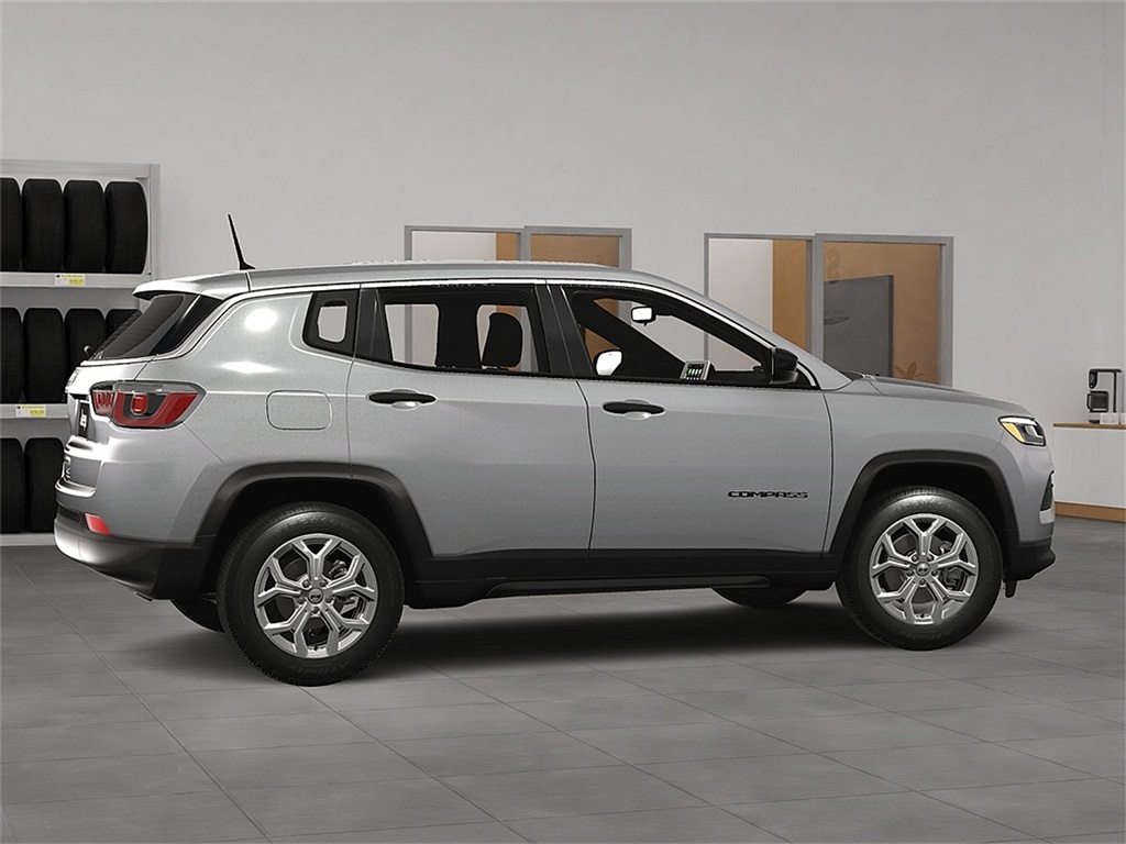Vehicle image 9 of 28